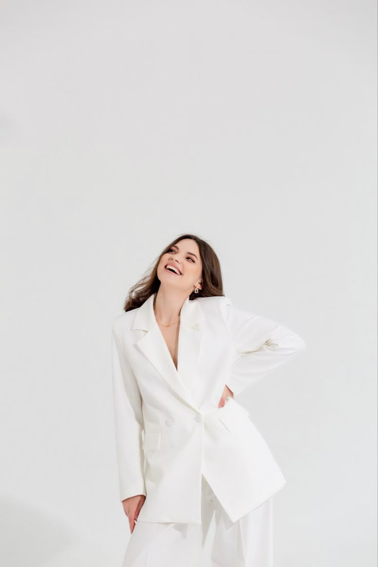 Collection de vestes femme élégantes avec des designs modernes et intemporels pour toutes les occasions