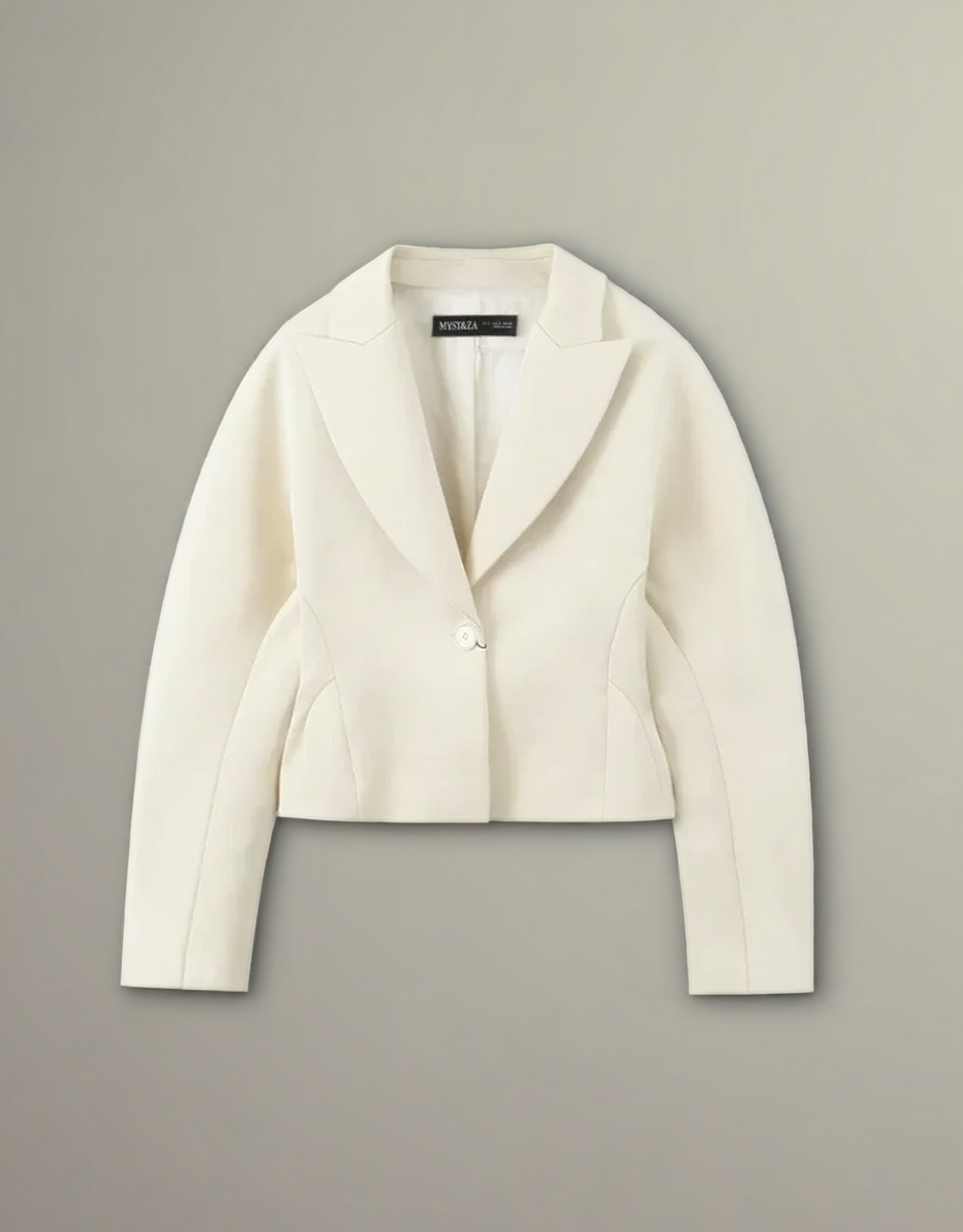 Blazer femme satiné beige de Fondelier avec une coupe élégante et un bouton décoratif