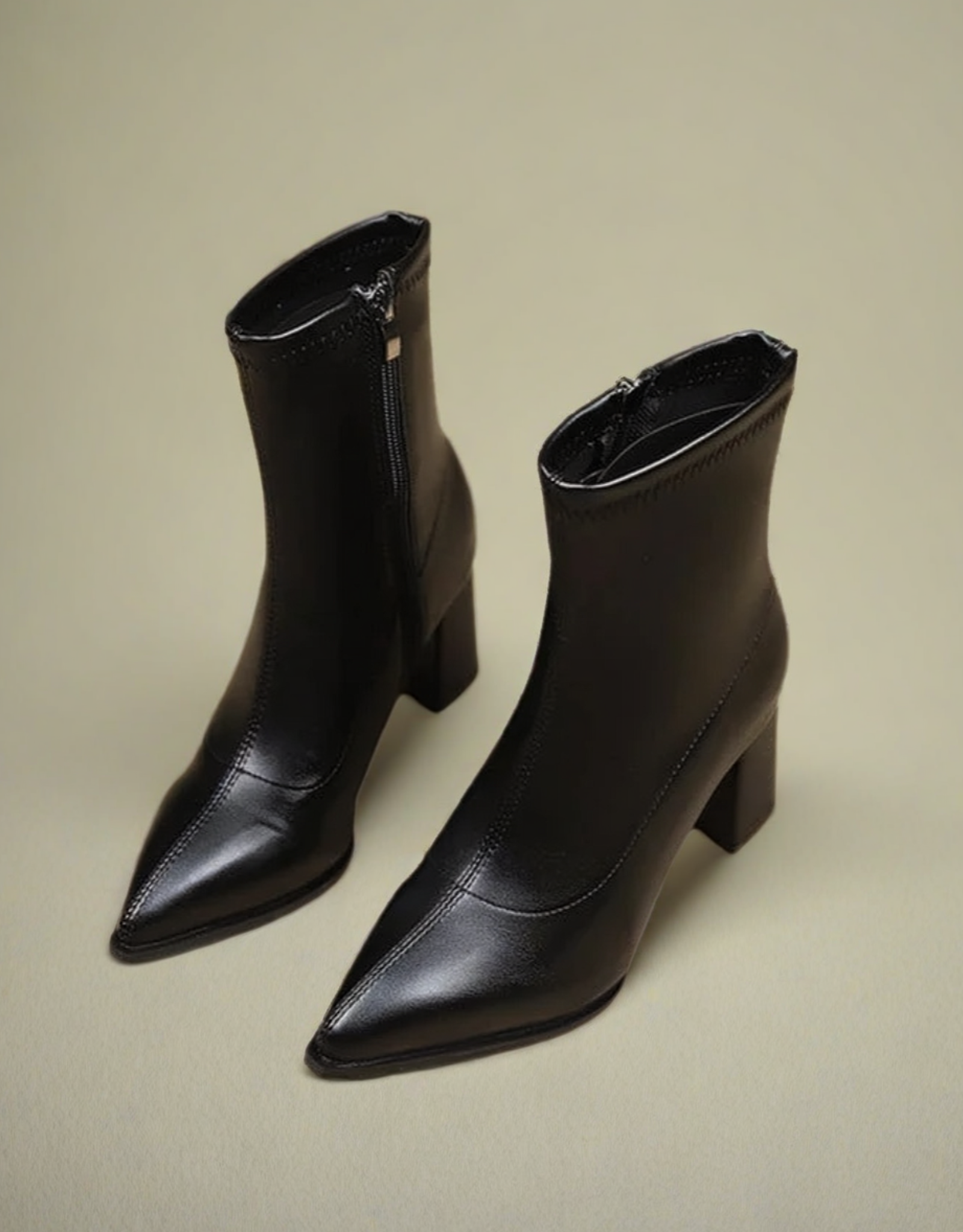 Bottines femme automne hiver noires en simili cuir avec talon carré et fermeture éclair