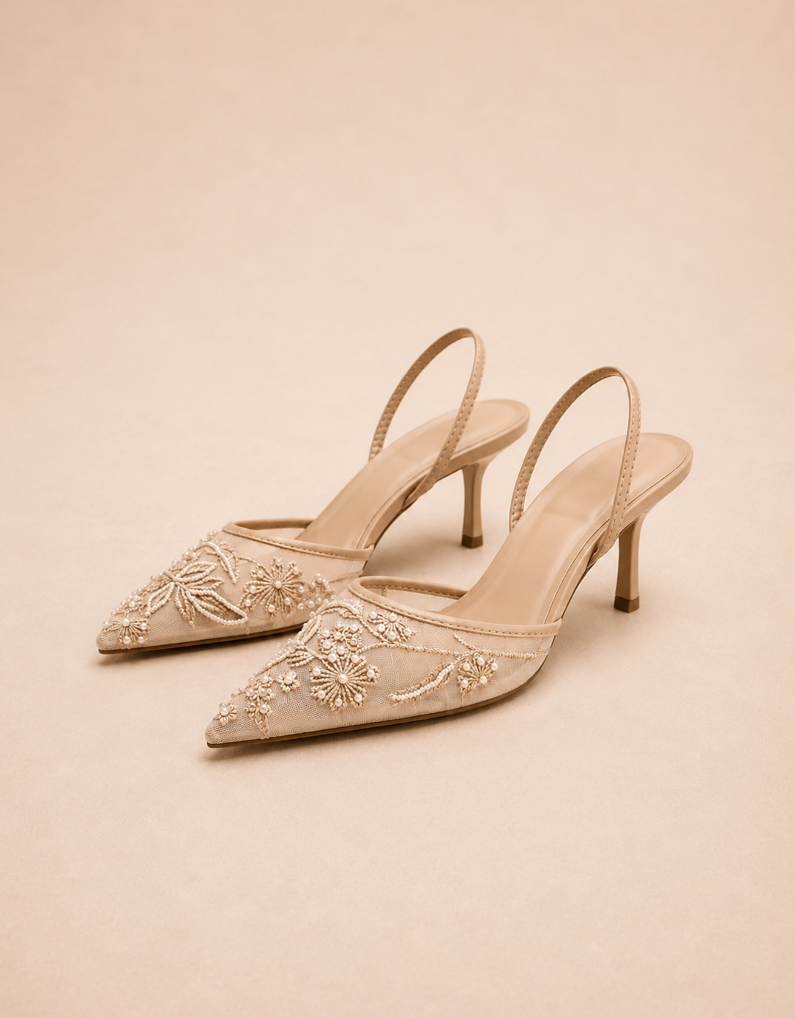 Chaussures femme Fondelier à talons aiguilles avec broderies délicates pour une allure élégante