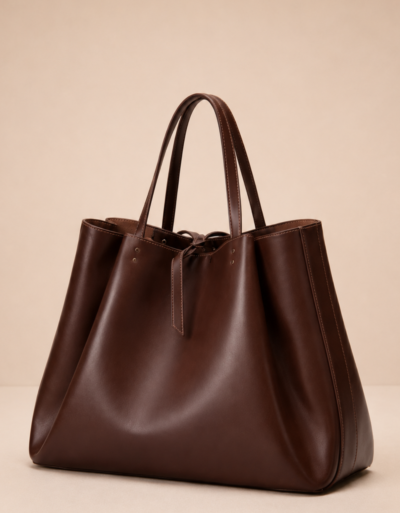 Sac seau plissé femme Fondelier en cuir élégant