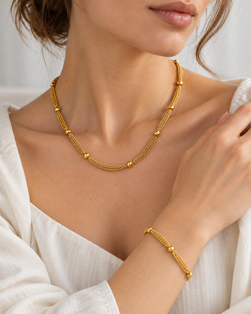 Accent Chain Set – worn view