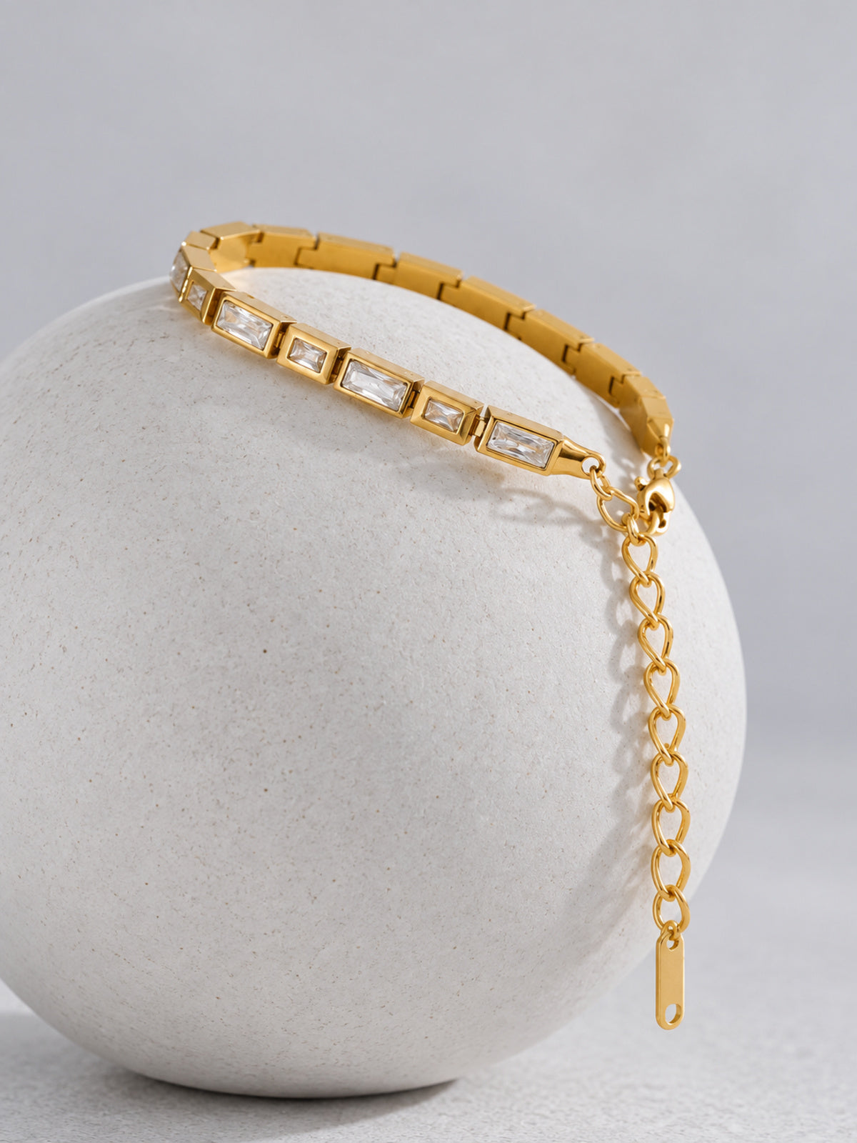 Frame Zirconia Link Bracelet — detail view