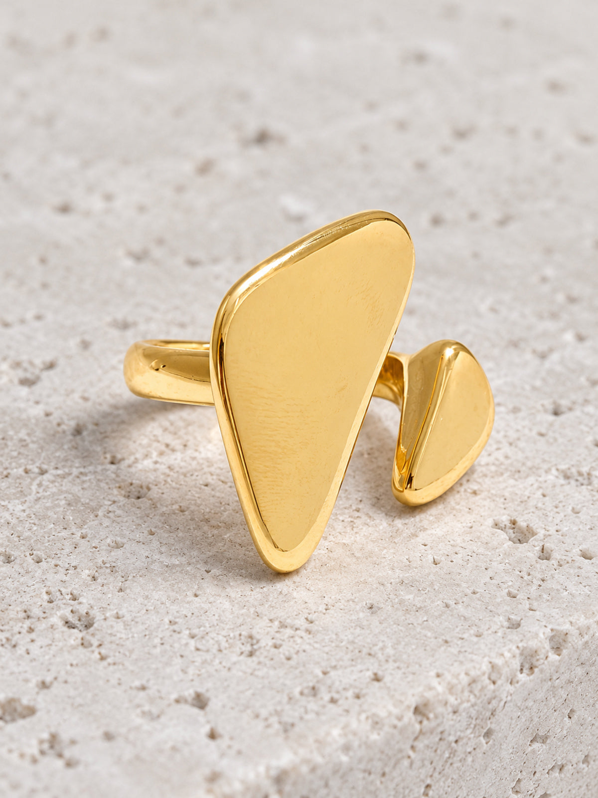Facet Triangle Ring — detail view