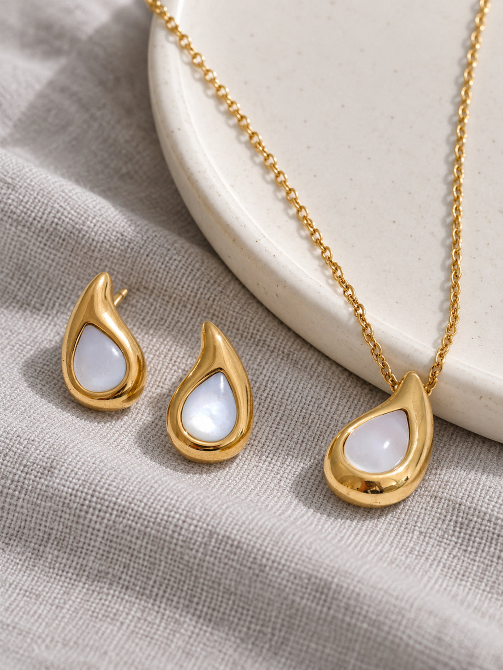 Lagoon Shell Set — editorial still life