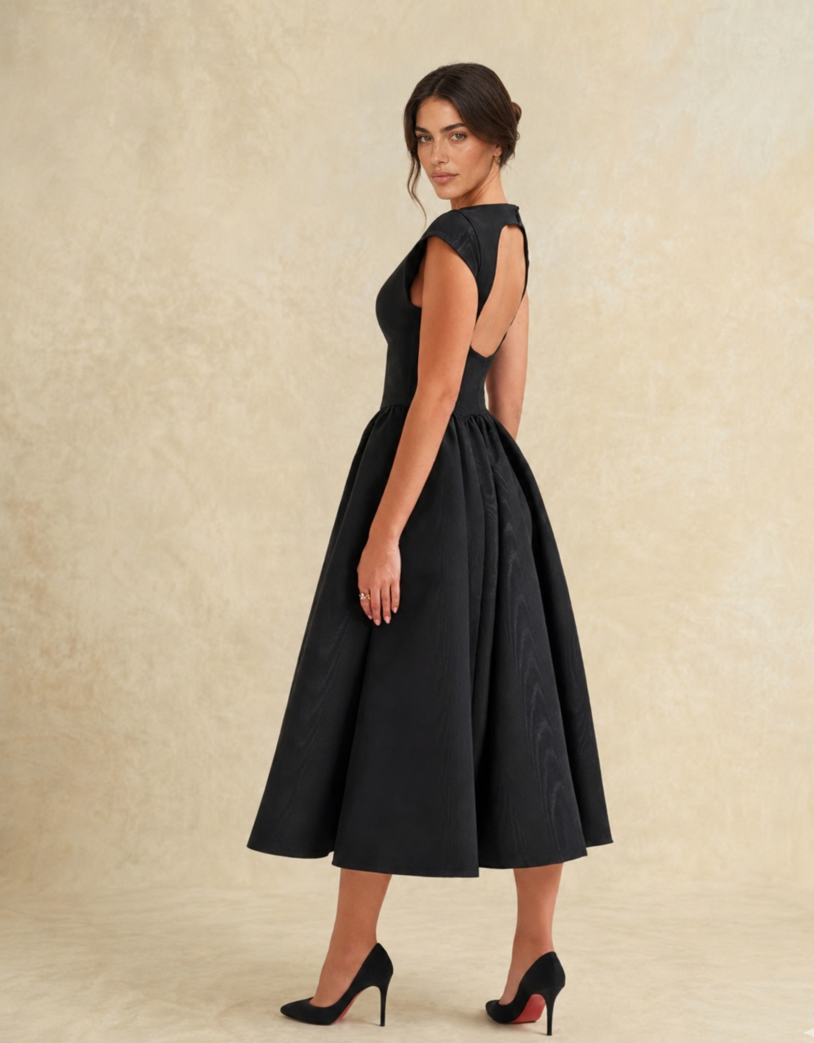 Robe midi noire Fondelier — vue trois-quarts