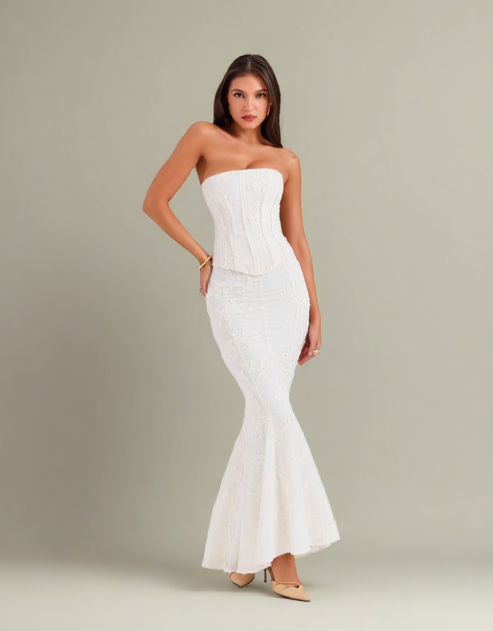 Robe deux pièces blanche élégante de Fondelier avec corsage bustier et jupe évasée