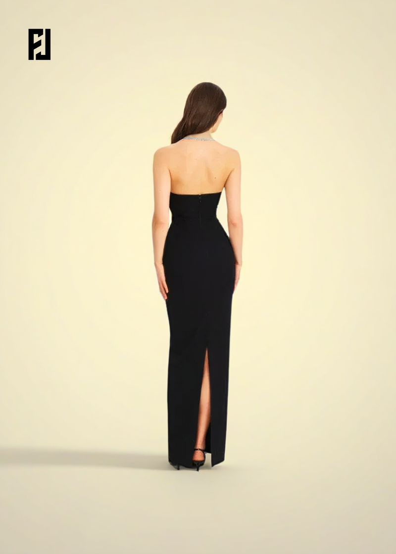 Robe longue soirée dos nu noire élégante de Fondelier vue de dos avec fente centrale