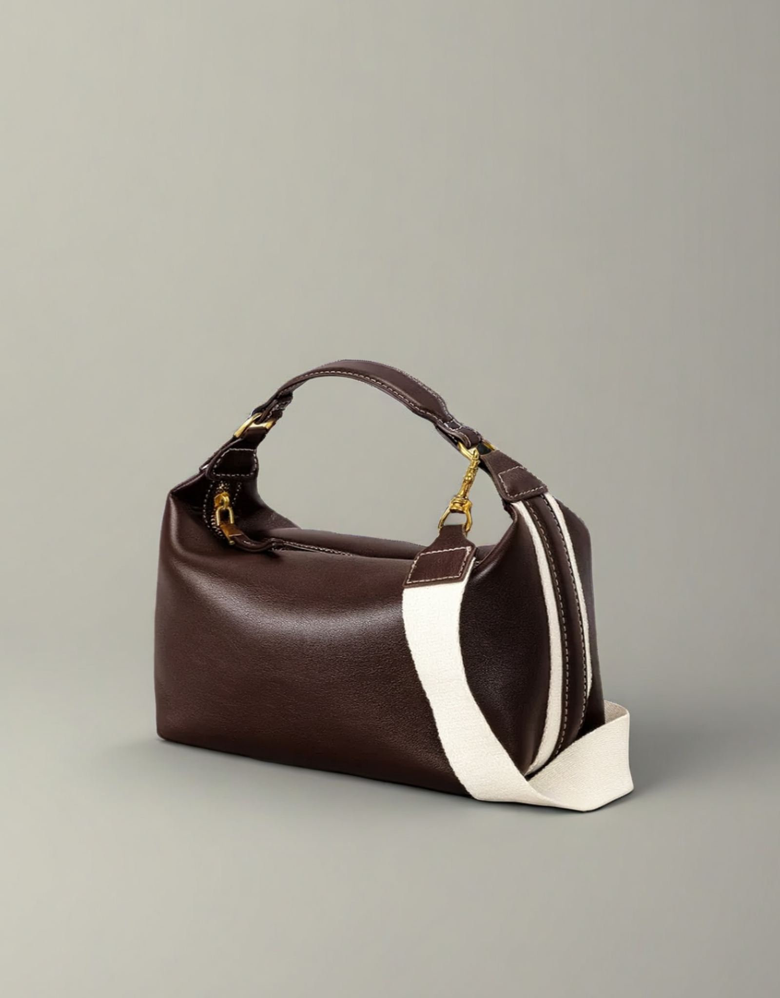 Sac à main vintage femme en cuir marron avec bandoulière et poignées élégantes