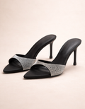 Sandales mules femme en noir avec embellissements en strass et talon élégant